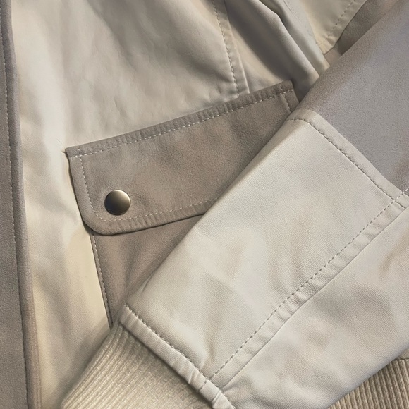 Calvin Klein cream leather and suede jacket. - Picture 5 of 14